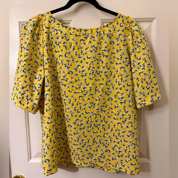 Ann Taylor Floral Flounce Sleeve Blouse - Picture 1 of 3